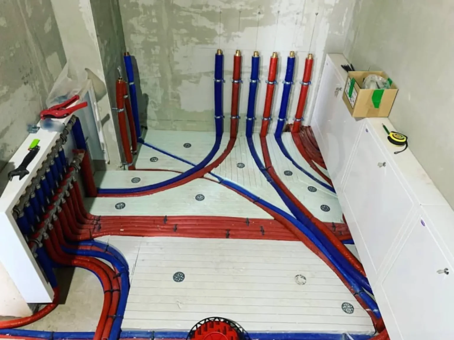 Completed boiler system with neat manifold piping